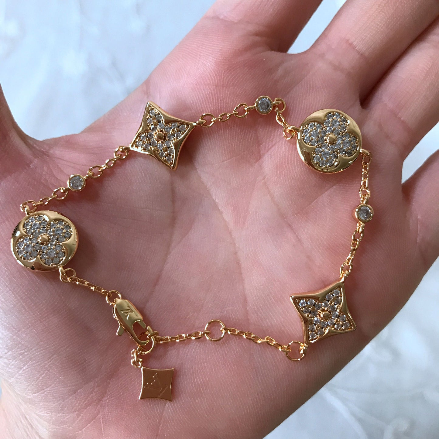 L v bracelet