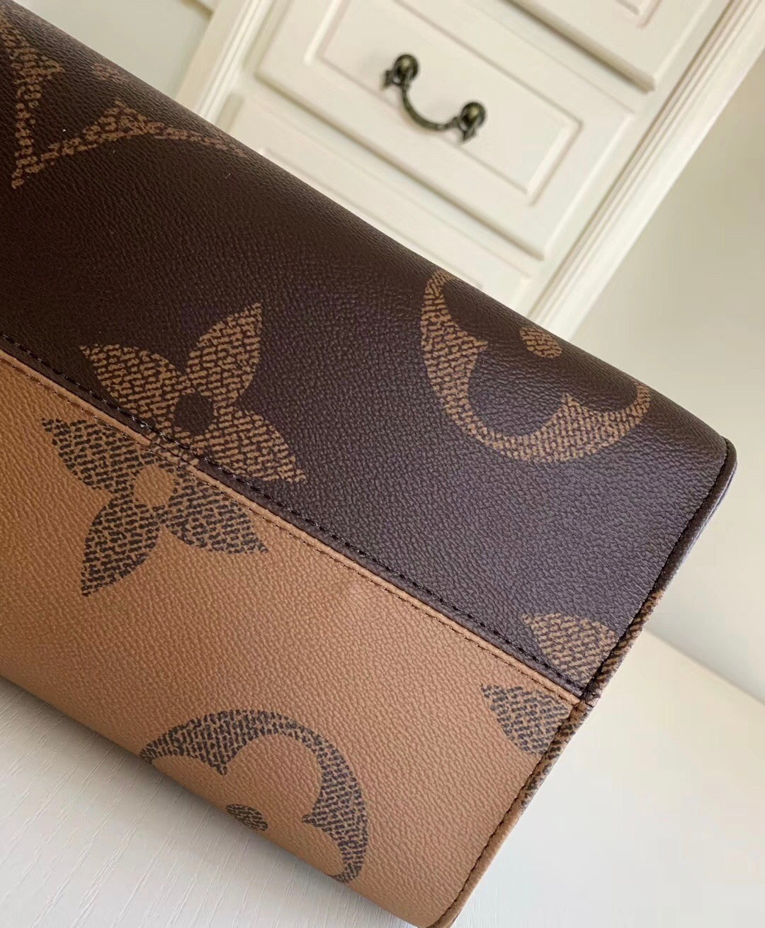 Lv tote