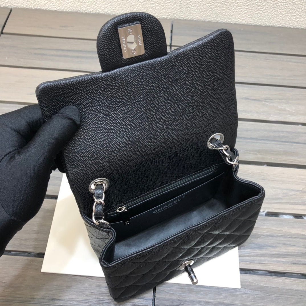 C h a n e l 17cm